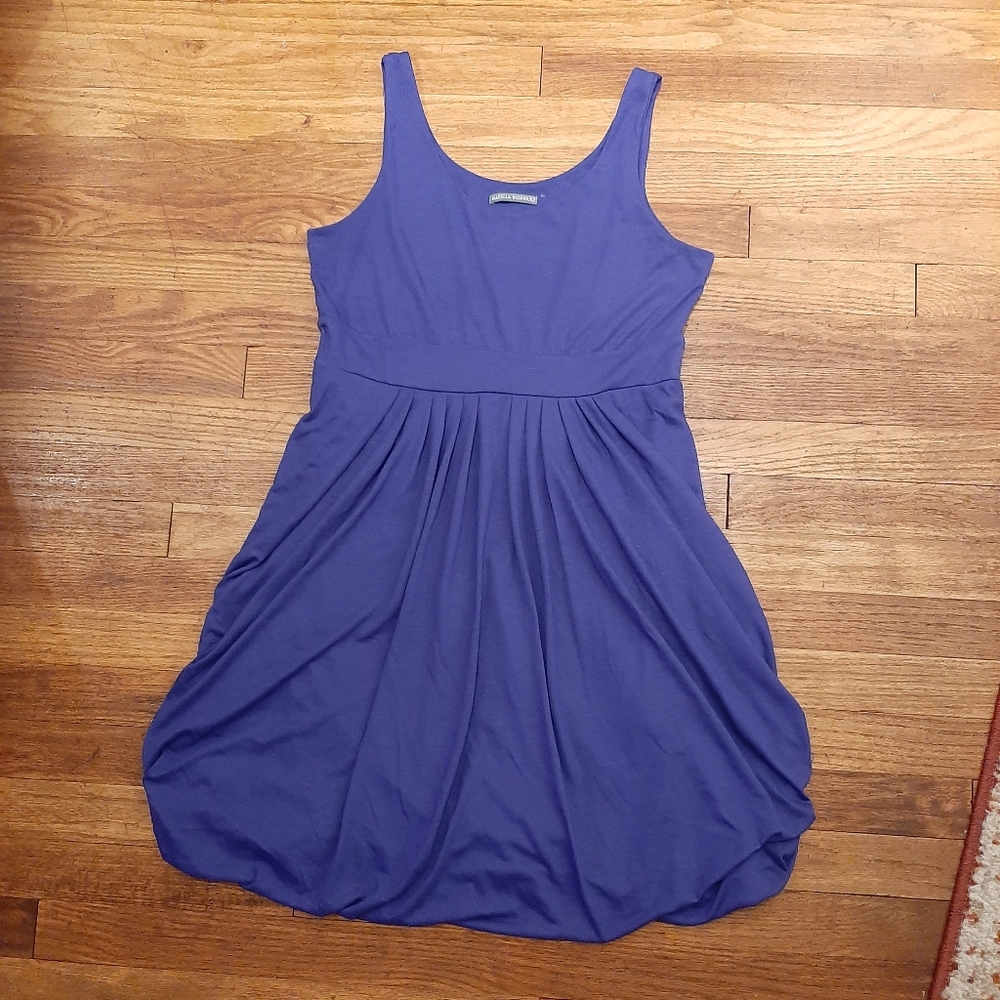 Isabella Rodriguez balloon dress